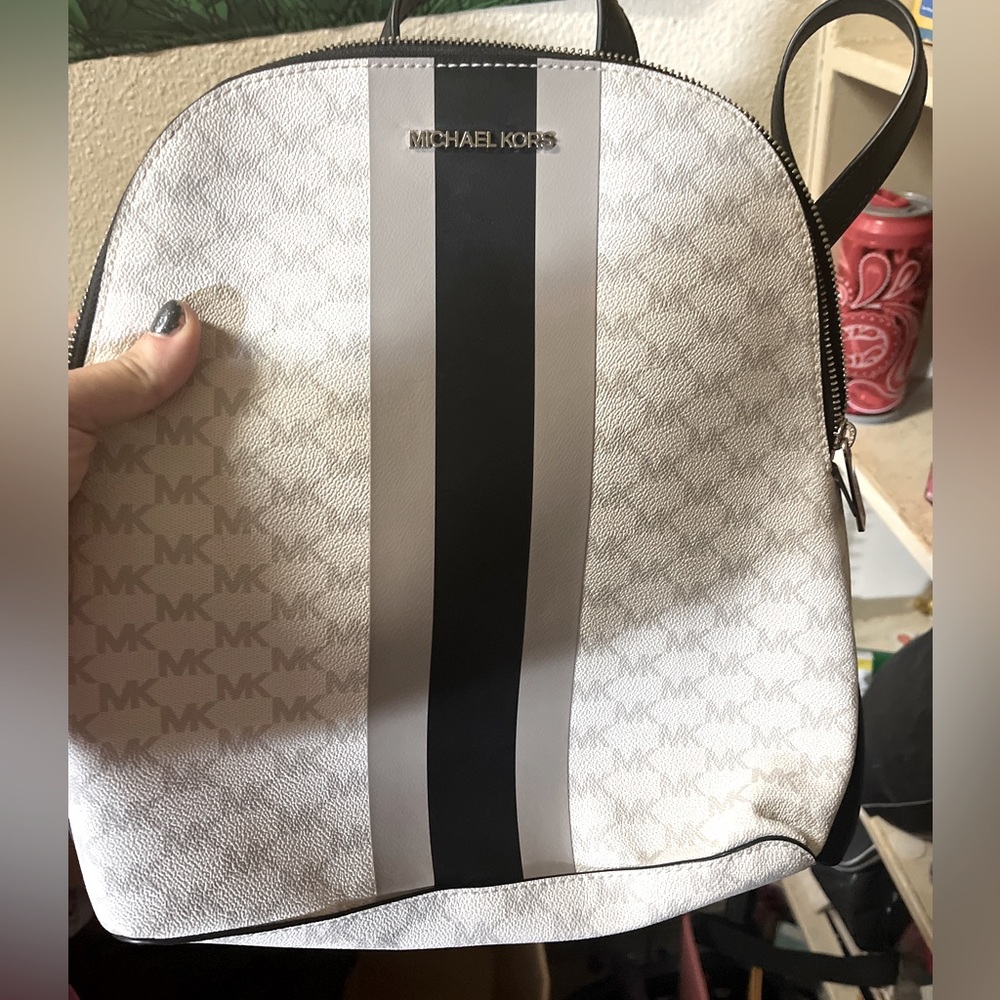 MK barely new with tags (not attached) backpack/purse